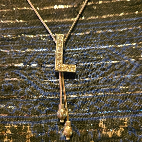 Silver tone L initial necklace with slide - Picture 3 of 3